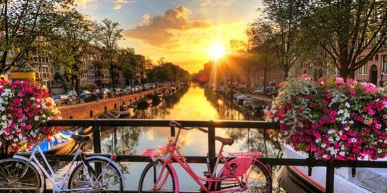 Amsterdam-min